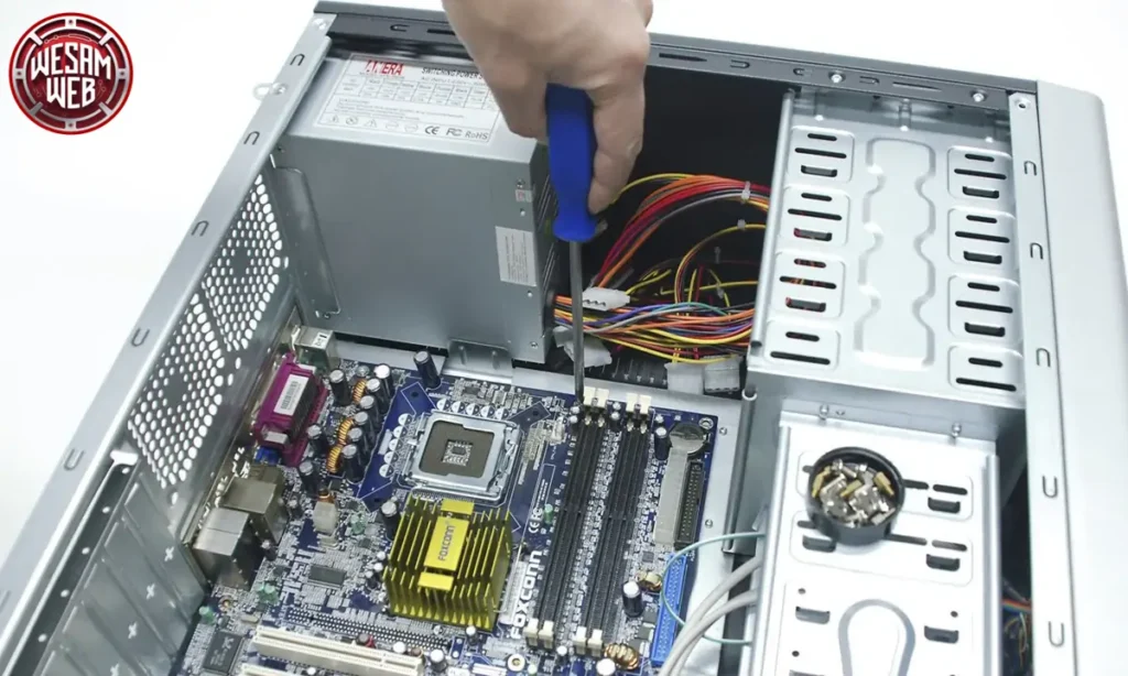 تركيب اللوحة الأم (Motherboard) مع بناء جهاز كمبيوتر للألعاب